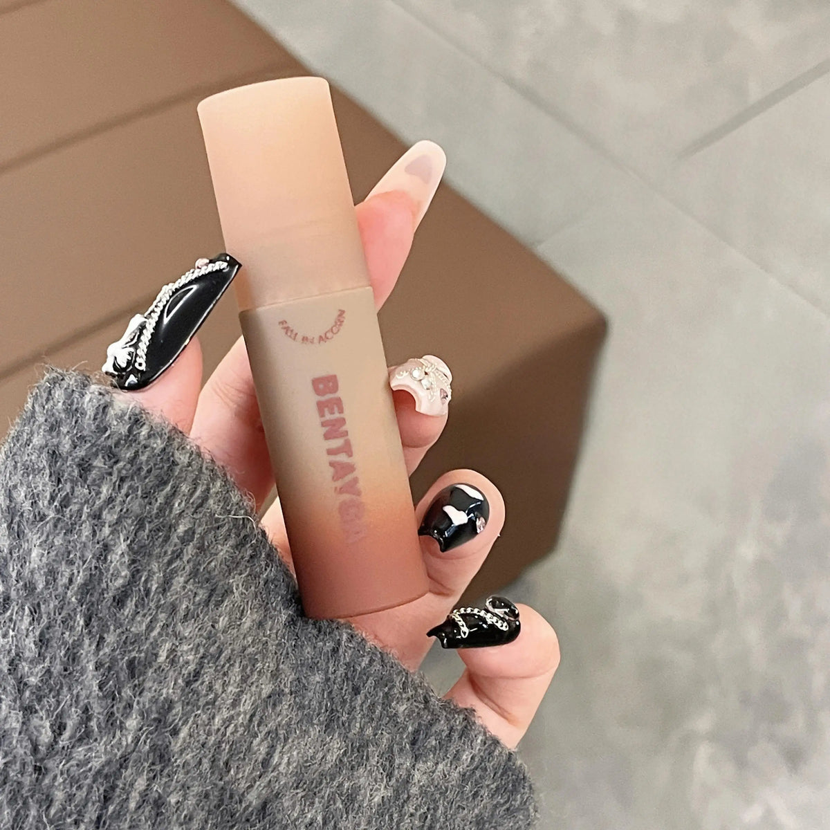 Reddish-Brown Lip Mud Tint – Waterproof Long-Lasting Velvet Lip Gloss, Autumn/Winter Korean Makeup